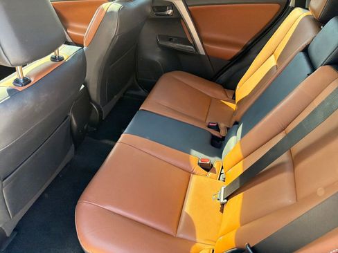 Used 2017 Toyota RAV4 Platinum image 22