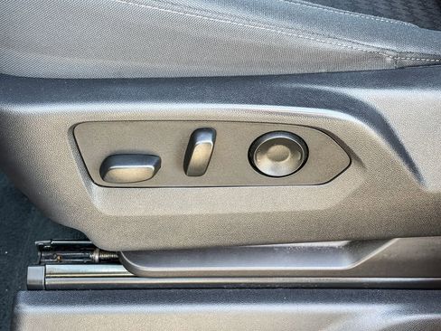 Used 2024 GMC Sierra 1500 SLE image 42