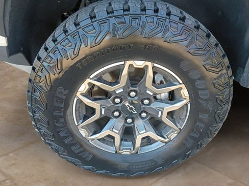 Used 2026 Chevrolet Colorado ZR2 AWD/4WD image 31