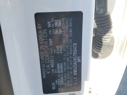 Certified 2025 Kia Soul LX image 31