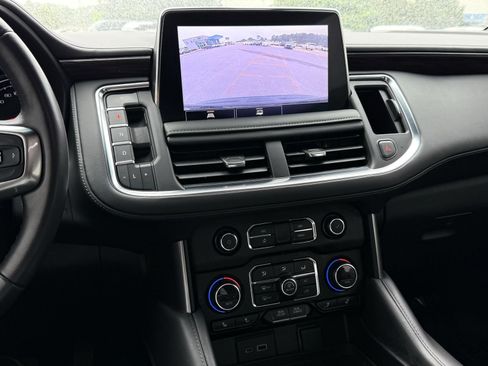 Used 2021 Chevrolet Suburban Z71 AWD/4WD image 46
