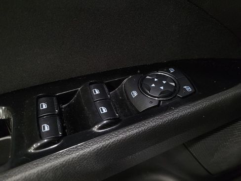 Used 2014 Ford Fusion SE FWD image 27