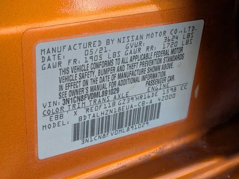 Used 2021 Nissan Versa SR FWD image 28