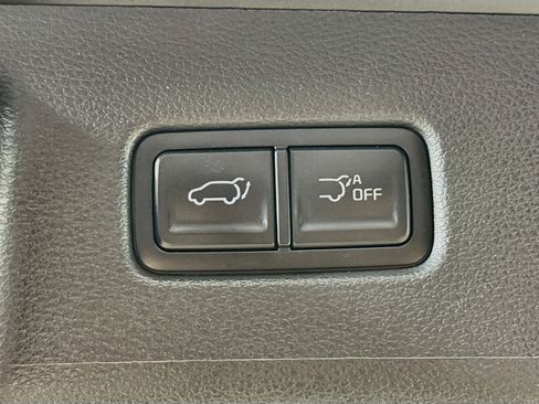 Used 2025 Kia Telluride S FWD image 33