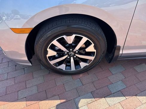 Certified 2025 Honda Odyssey EX-L image 10
