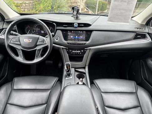 Used 2018 Cadillac XT5 Luxury AWD/4WD image 10