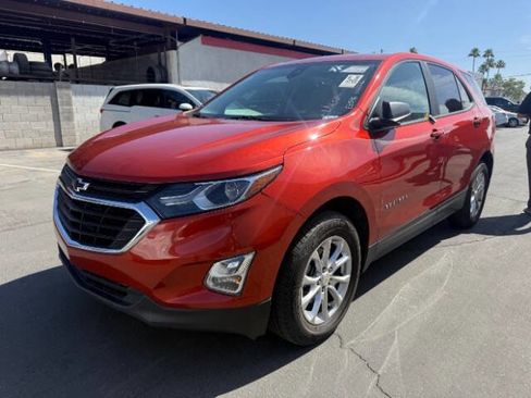 Used 2020 Chevrolet Equinox LS w/ LS Convenience Package AWD/4WD image 7