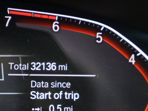 Used 2020 BMW 530i xDrive w/ Convenience Package AWD/4WD image 15