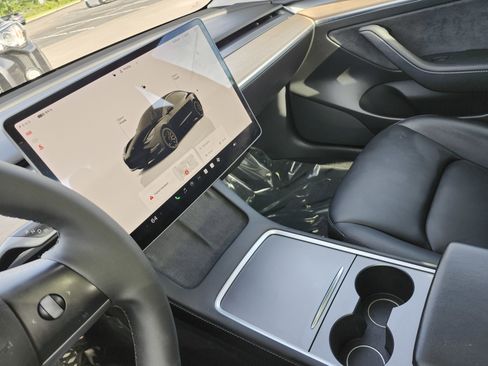 Used 2022 Tesla Model 3 Performance AWD/4WD image 28