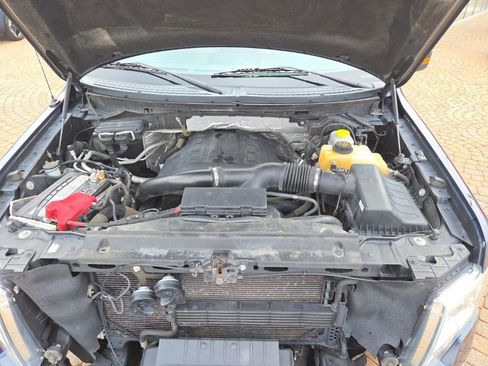 Used 2014 Ford F150 Lariat w/ Lariat Chrome Package image 33