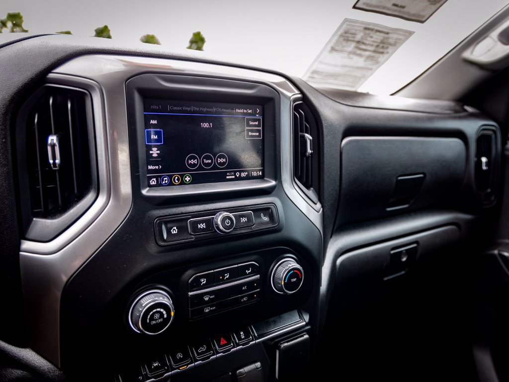 Used 2024 Chevrolet Silverado 1500 Custom w/ Turbomax Blackout Package AWD/4WD image 17