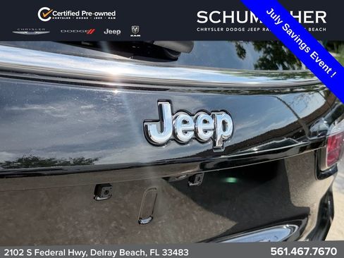 Used 2024 Jeep Compass Latitude AWD/4WD image 16