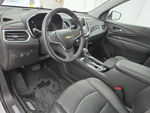 Used 2022 Chevrolet Equinox Premier image 16