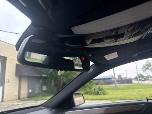 Used 2011 Mercedes-Benz E 350 4MATIC Sedan image 17