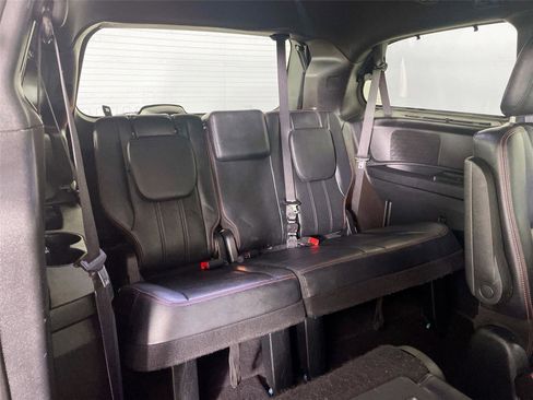 Used 2017 Dodge Grand Caravan GT FWD image 25