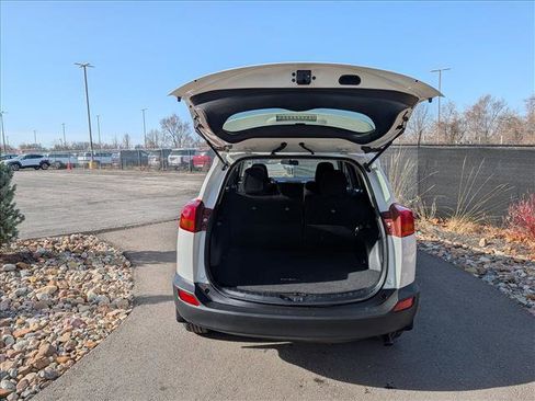 Used 2014 Toyota RAV4 XLE image 19