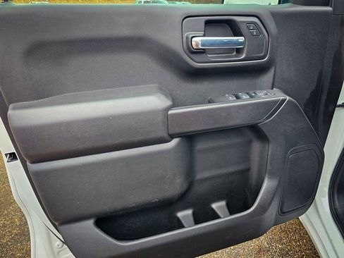 Certified 2023 GMC Sierra 1500 Pro w/ Pro Value Package image 6