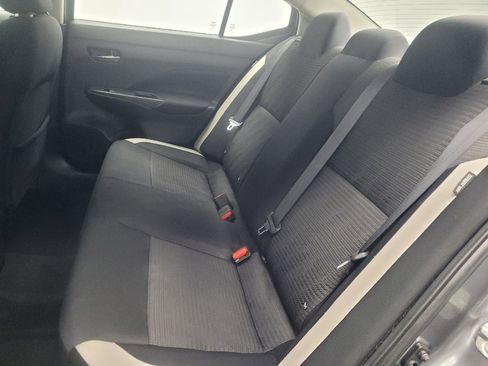 Used 2021 Nissan Versa SV FWD image 18