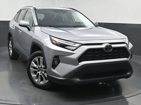 Used 2025 Toyota RAV4 XLE Premium w/ Weather Package FWD image 1