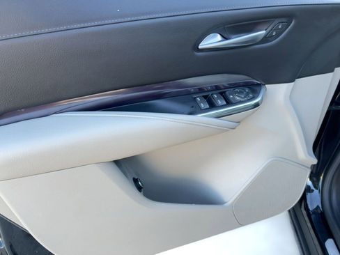 Used 2022 Cadillac XT4 Luxury image 13