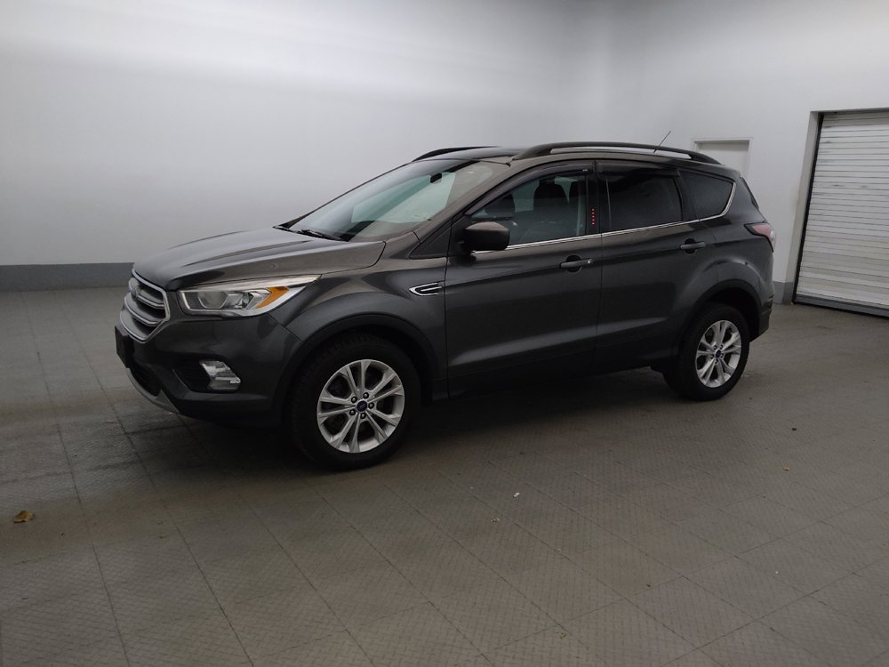 Used 2017 Ford Escape SE w/ SE Leather Comfort Package AWD/4WD image 2