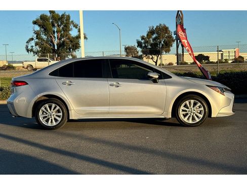 Certified 2024 Toyota Corolla LE image 3