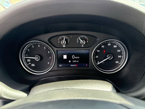Used 2020 Buick Enclave Premium w/ Sun and Sites Package AWD/4WD image 16