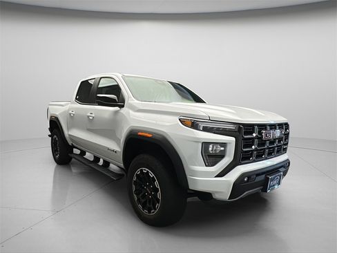 Used 2026 GMC Canyon AT4 image 1