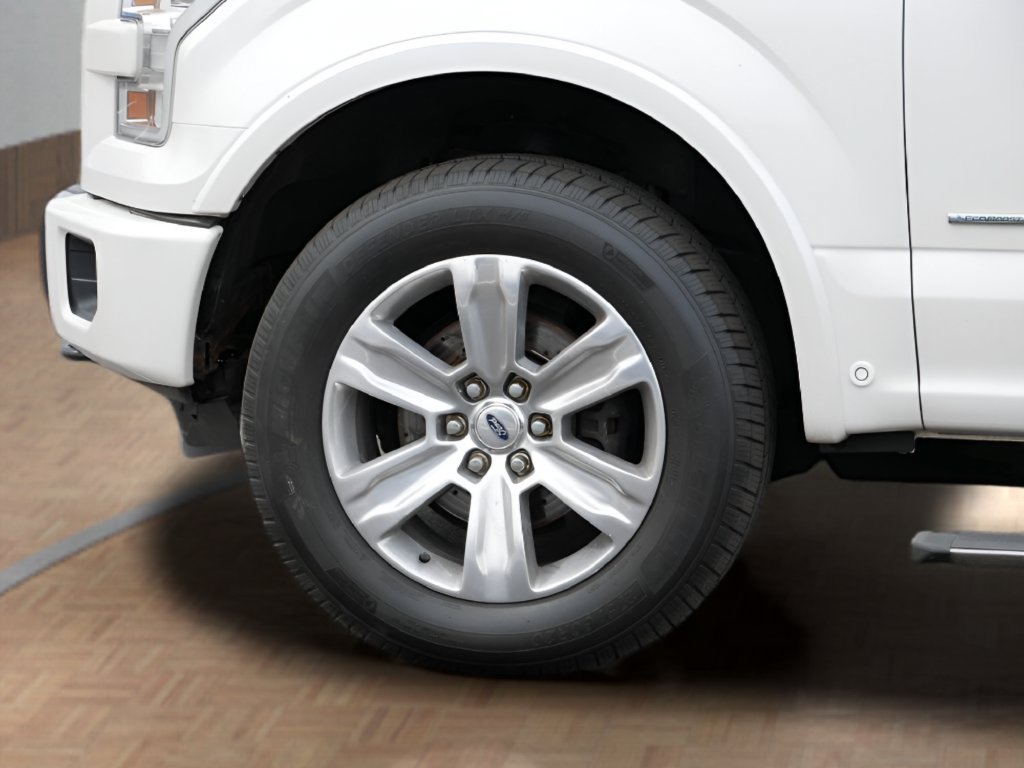 Used 2016 Ford F150 Platinum w/ Equipment Group 701A Luxury AWD/4WD image 9