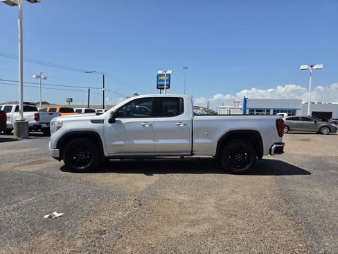 Used 2022 GMC Sierra 1500 Elevation w/ LPO, Elevation Black Package RWD image 2