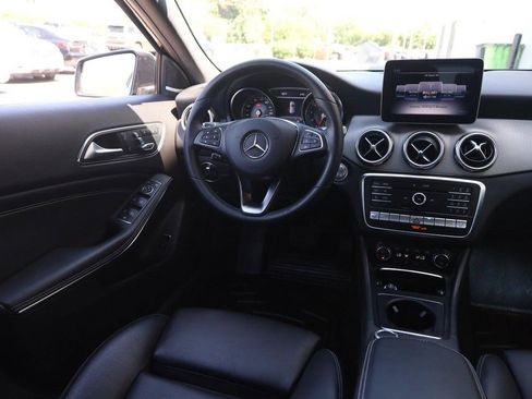 Used 2020 Mercedes-Benz GLA 250 4MATIC image 23
