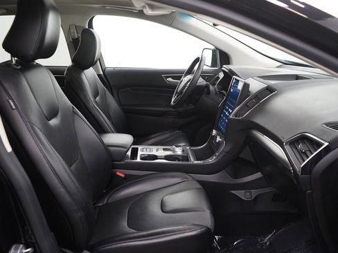 Used 2022 Ford Edge Titanium w/ Equipment Group 301A image 11
