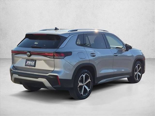 Used 2026 Volkswagen Tiguan SE FWD image 5
