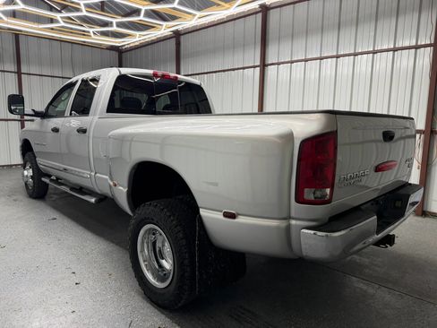 Used 2004 Dodge Ram 3500 Truck SLT w/ Trailer Tow Group AWD/4WD image 4