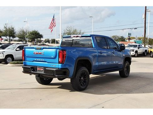 Used 2023 GMC Sierra 1500 AT4X image 5