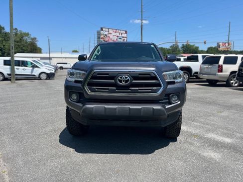 Used 2017 Toyota Tacoma SR5 RWD image 4