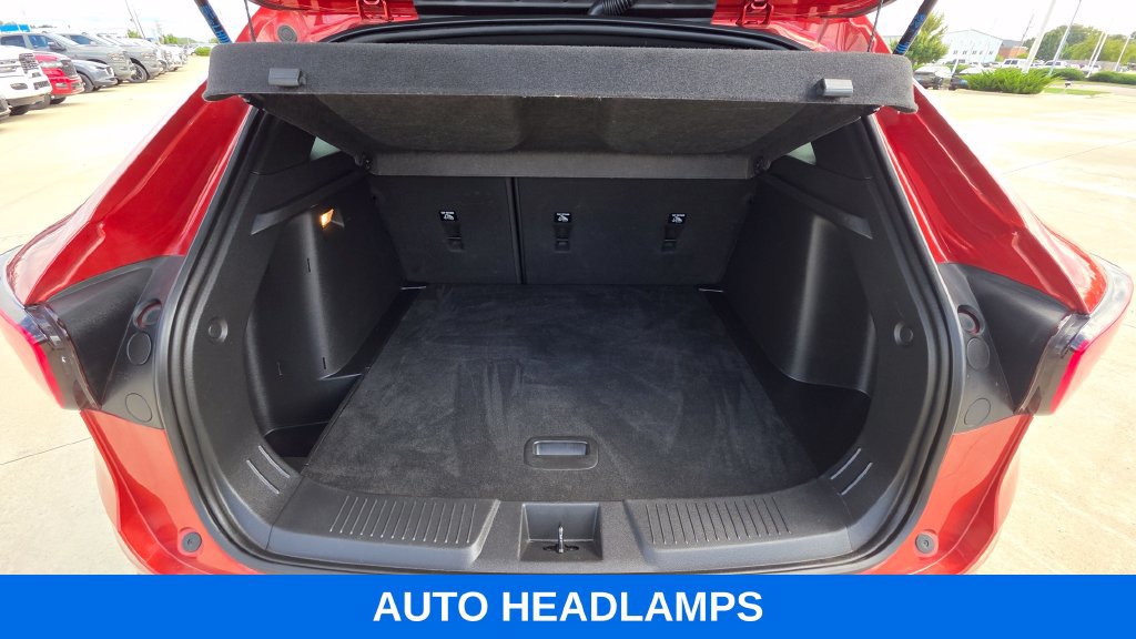 Used 2024 Chevrolet Trax RS w/ Driver Confidence Package FWD image 16