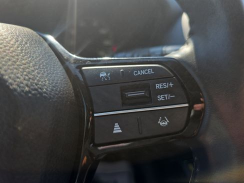Used 2024 Honda HR-V EX-L image 17