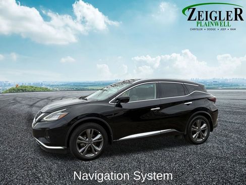 Used 2023 Nissan Murano Platinum image 2