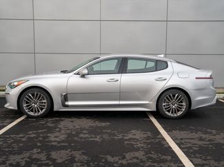 Used 2018 Kia Stinger video 2
