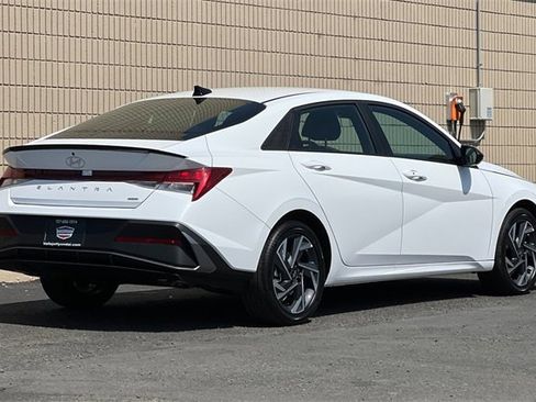 New 2025 Hyundai Elantra SEL w/ Cargo Package image 6