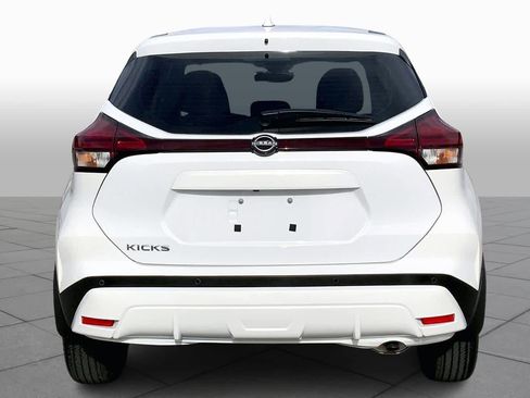 Used 2025 Nissan Kicks Play S image 5