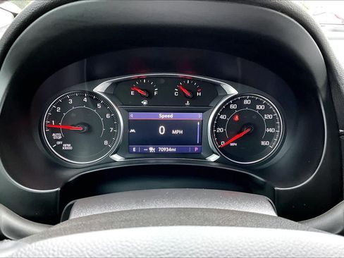Used 2023 GMC Terrain SLT FWD image 25