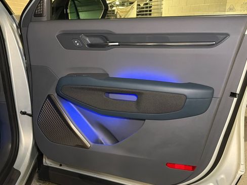 Certified 2024 Kia EV9 GT-Line AWD/4WD image 19
