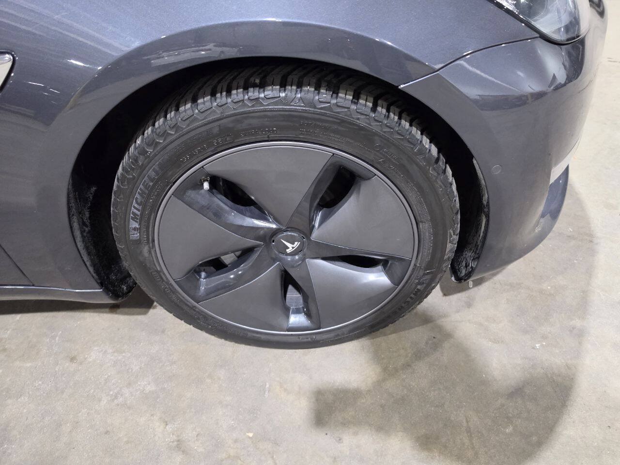 Used 2018 Tesla Model 3 Long Range AWD/4WD image 19