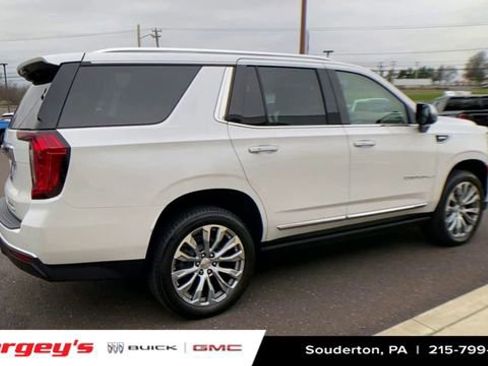 Used 2021 GMC Yukon Denali w/ LPO, Illumination Package image 10