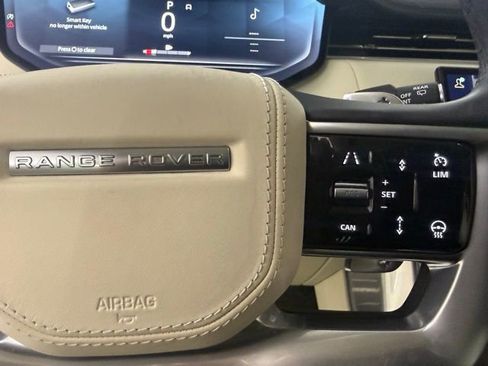 Used 2023 Land Rover Range Rover SE image 19