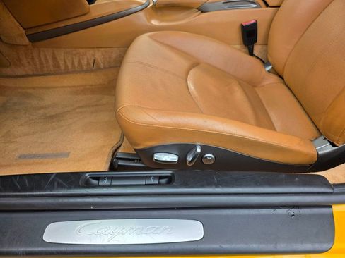 Used 2011 Porsche Cayman RWD image 55
