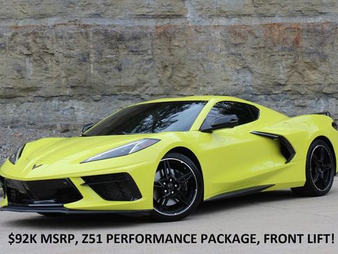 Used 2022 Chevrolet Corvette Stingray Premium Cpe w/ Z51 Performance Package RWD image 1