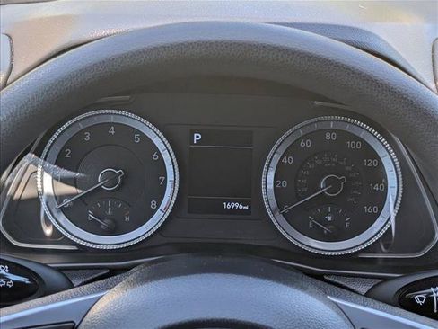 Used 2023 Hyundai Sonata SE FWD image 12